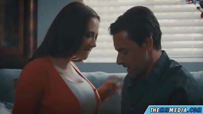 浪漫的性爱,有一个好的胸脯的妈妈